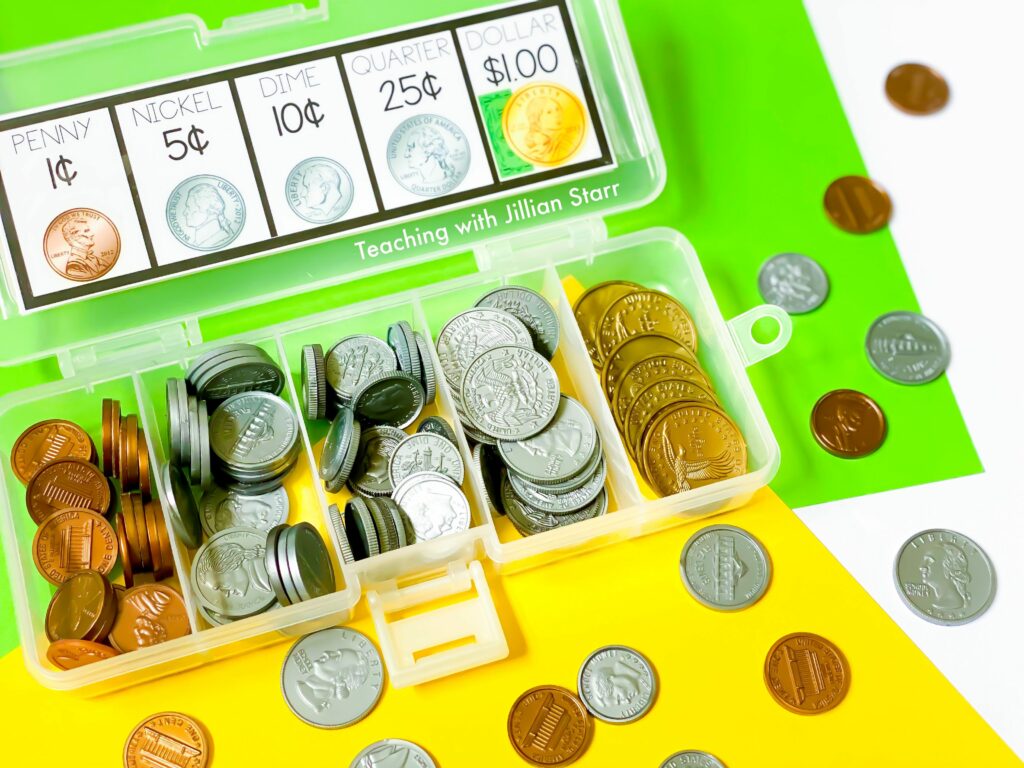 Classroom organization ideas to help organize coins and math manipulatives